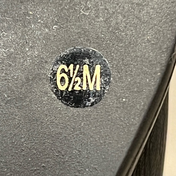 NWOT Kate Spade Sutton Quilted Riding Pull On Boots. Black/gold buckles 6 1/2 - Picture 8 of 10